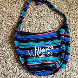 Wellness resort bag. Good sized bag the colors in this bag are black,peach,blue.